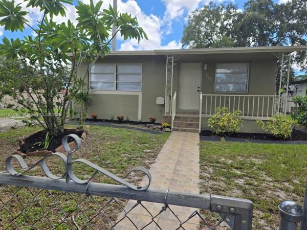 Linwood Gardens, 6400 Meade St, Hollywood, Florida 33024, image 1
