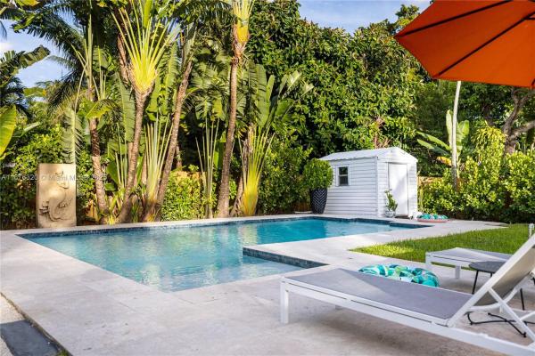 Griffing Biscayne Park Estates, 11403 NE 8th Ave, Biscayne Park, Florida 33161, image 1
