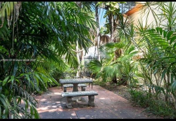 Park Corner, 730 12 St #9, Miami Beach, Florida 33139, image 1