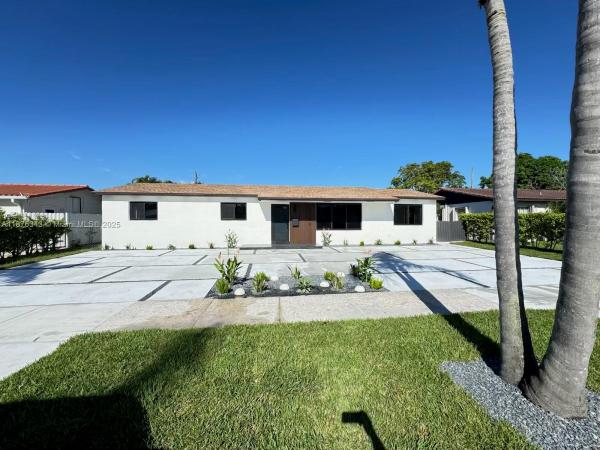 Miami, Florida 33165, image 1