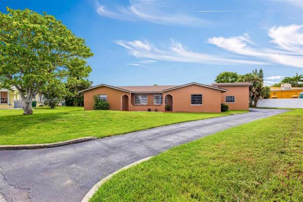 Woodland Villas, 5710 NW 87th Ter, Tamarac, Florida 33321, image 1