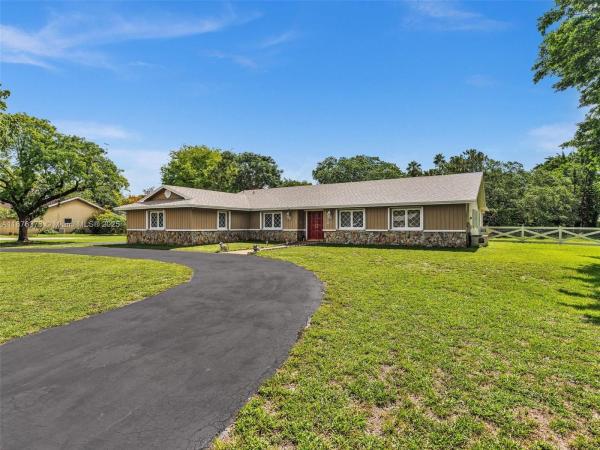 Sunshine Acres, 5310 SW 109th Ave, Davie, Florida 33328, image 1