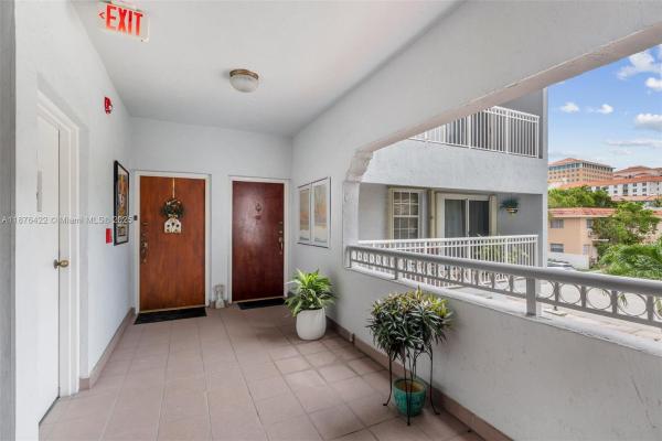 Majorca Plaza, 49 Majorca Ave #203, Coral Gables, Florida 33134, image 3