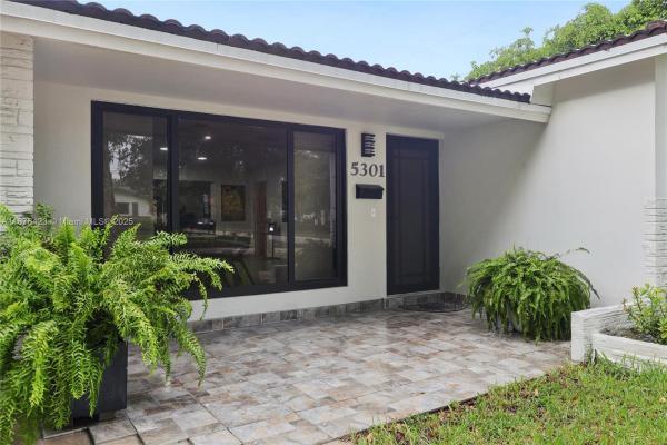 Hollywood Hills, Hollywood, Florida 33021, image 1