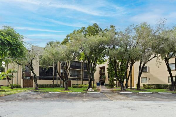 Gardens Of Kendall South, 10855 SW 112th Ave #217, Kendall, Florida 33176, image 2