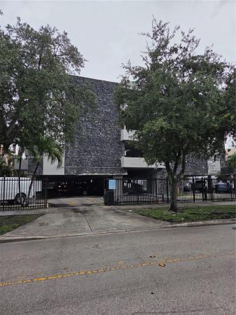 Son Vida, 1035 W 77 St 305, Hialeah, Florida 33014, image 1