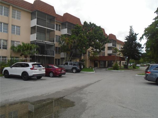 The Manors Of Inverrary, 4176 Inverrary Dr #209, Lauderhill, Florida 33319, image 1