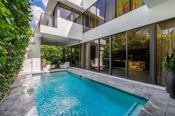 2321 Trapp Ave, Miami, Florida 33133, image 1