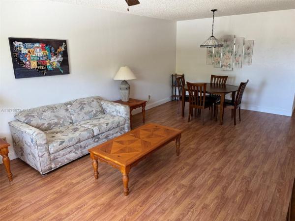 Rendezvous, 4109 SE 19th Ave #207, Cape Coral, Florida 33904, image 2