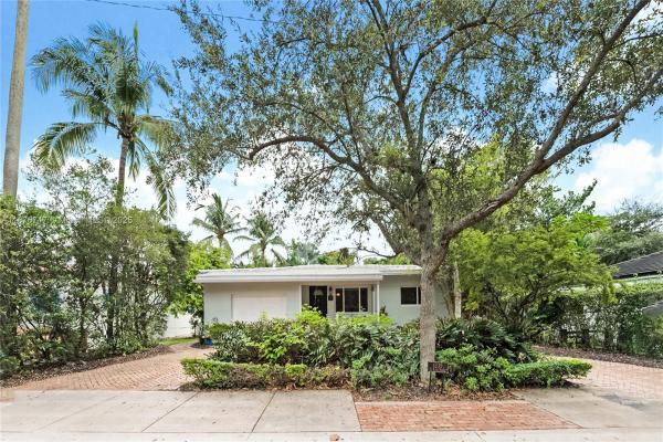 Tamiami Place, 1235 El Rado St, Coral Gables, Florida 33134, image 3