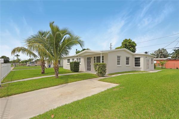 Richmond Heights Estates, 14700 SW 105th Ct, Richmond Heights, Florida 33176, image 2