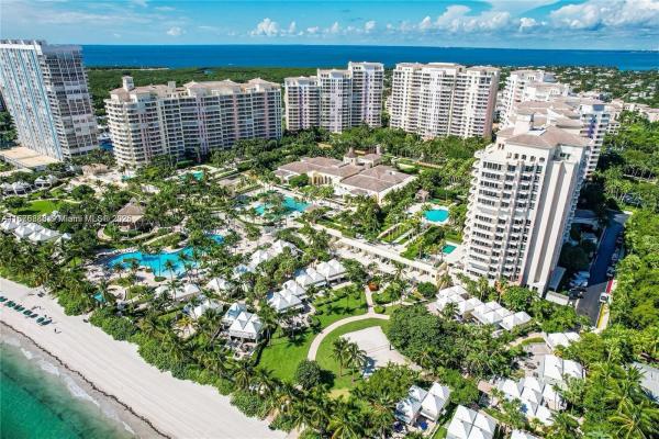 Club Tower, 781 Crandon Blvd #106, Key Biscayne, Florida 33149, image 1