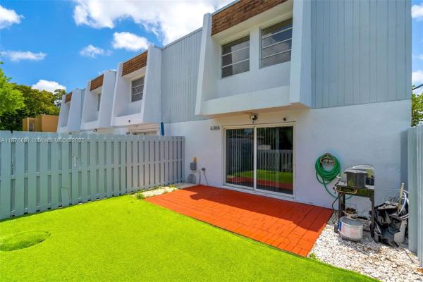 Sugarloaf Park, 6306 Moseley St #1, Hollywood, Florida 33024, image 1