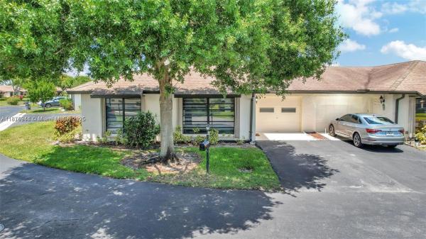Greentree Villas, 4764 Greentree Cres #A, Boynton Beach, Florida 33436, image 1