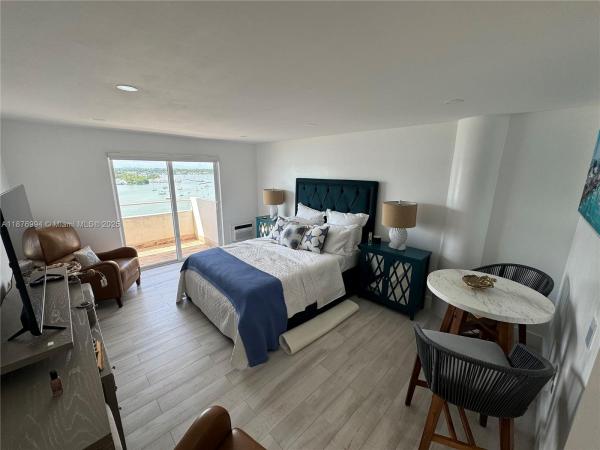 Bayshore Yacht & Tennis Club, 7904 West Dr #903, North Bay Village, Florida 33141, image 2