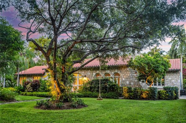 Coral Gables Country Club, 3903 Granada Blvd, Coral Gables, Florida 33134, image 3