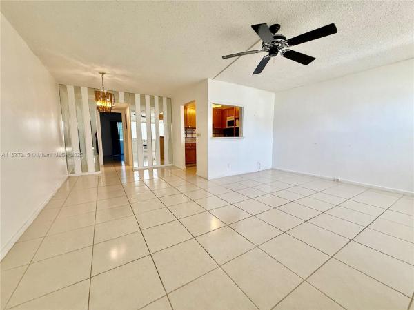 Harwood, 110 Harwood J, Deerfield Beach, Florida 33442, image 2