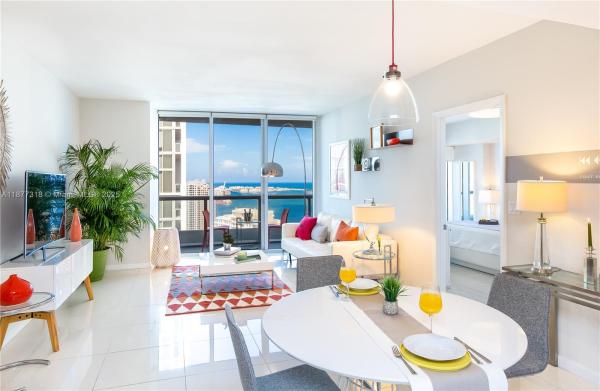 Icon Brickell Tower 3, 485 Brickell Ave 4101, Miami, Florida 33131, image 1