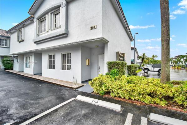 8210 NW 10 St 14, Unincorporated Dade County, Florida 33126, image 1