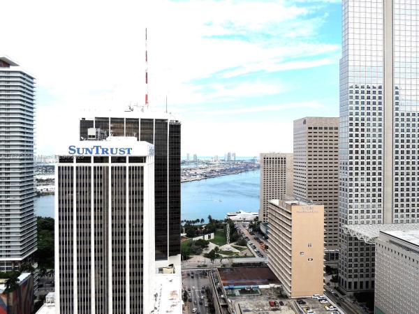 Centro, 151 SE 1st St #3301, Miami, Florida 33131, image 1