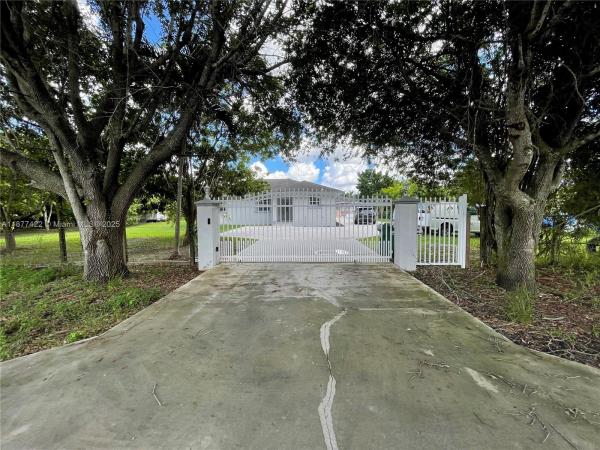 22675 SW 182nd Ave, Miami, Florida 33170, image 1