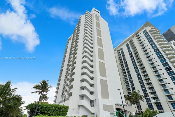 DoubleTree By Hilton Ocean Point Resort & Spa, 17375 Collins Ave #1507, Sunny Isles Beach, Florida 33160, image 1