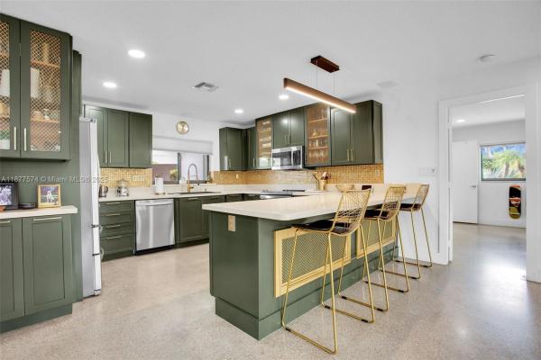 Almar Estates, 3008 NE 1st Ter, Wilton Manors, Florida 33334, image 1