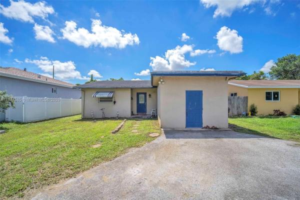 Beverly Park, 6330 Madison St, Hollywood, Florida 33023, image 3