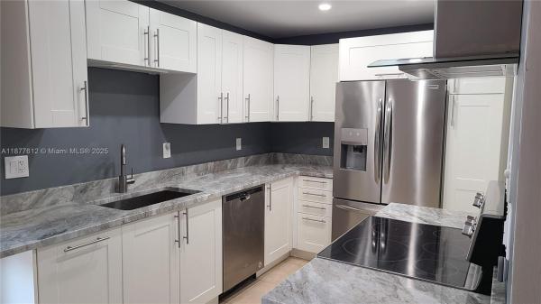 Graceland Park, 633 NE 16th Ave #1, Fort Lauderdale, Florida 33304, image 1