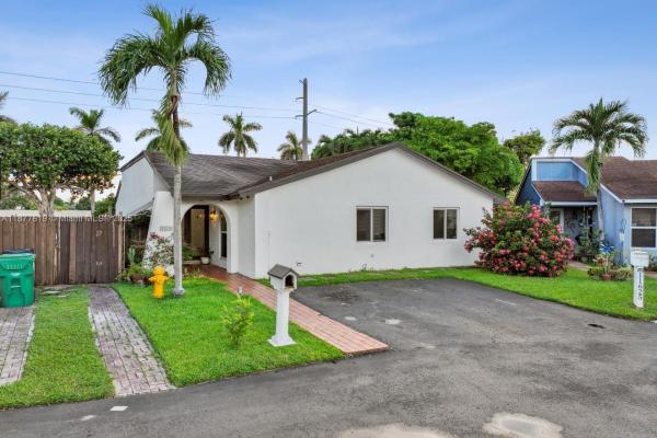 3250 SW 116th Pl, Miami, Florida 33165, image 1
