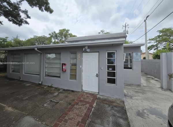 River Bend, 537 NW 20th Ave, Fort Lauderdale, Florida 33311, image 1