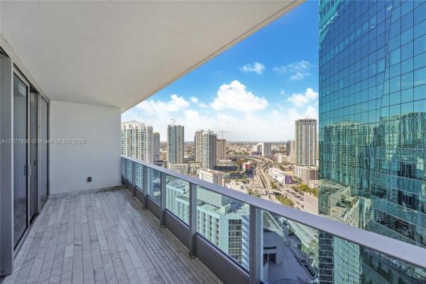 Epic Hotel & Residences, 200 Biscayne Boulevard Way #3613, Miami, Florida 33131, image 1