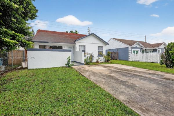 Leslie Patio Homes, 20314 NW 36th Ct, Miami Gardens, Florida 33056, image 1