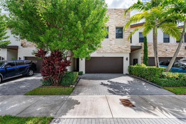 Summit At Park Central, 8101 NW 105th Ave, Doral, Florida 33178, image 1
