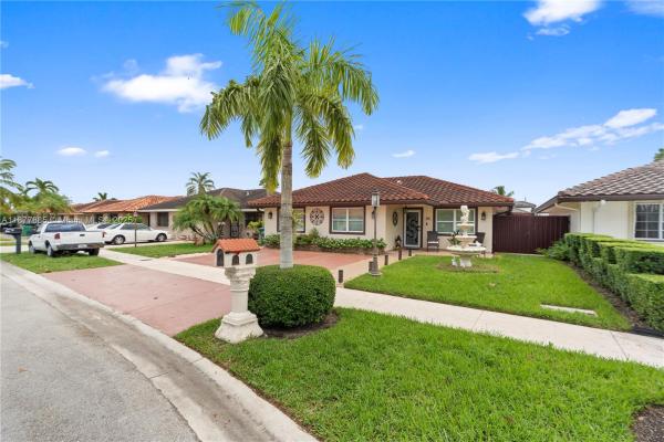 851 NW 132nd Pl, Miami, Florida 33182, image 1