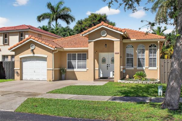 8134 SW 163rd Pl, Miami, Florida 33193, image 1