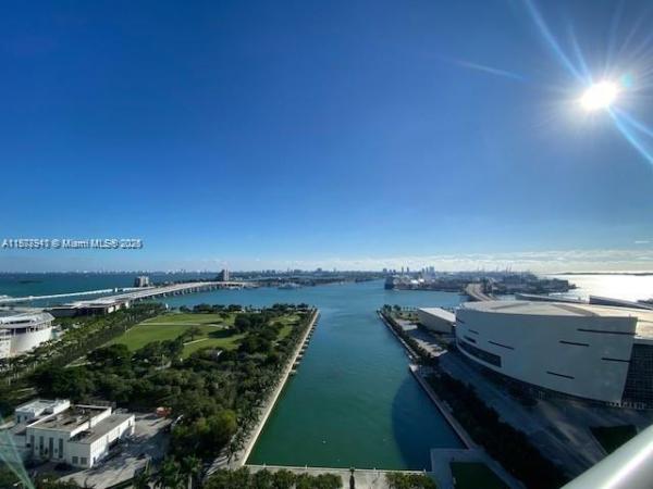 MarinaBlue, 888 Biscayne Blvd #2210, Miami, Florida 33132, image 1