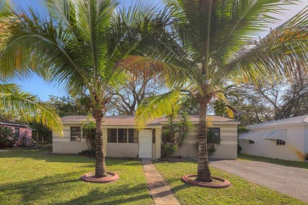 Irons Manor High Pine, 640 NE 137th St #640, North Miami, Florida 33161, image 1