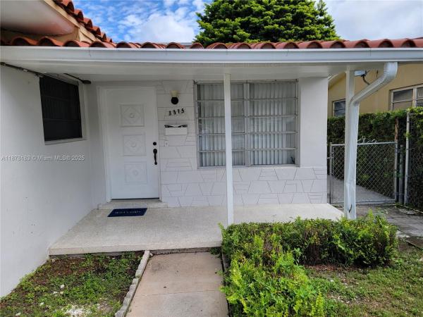 Silver Bluff Gardens, 3375 SW 28th St #3375, Miami, Florida 33133, image 1