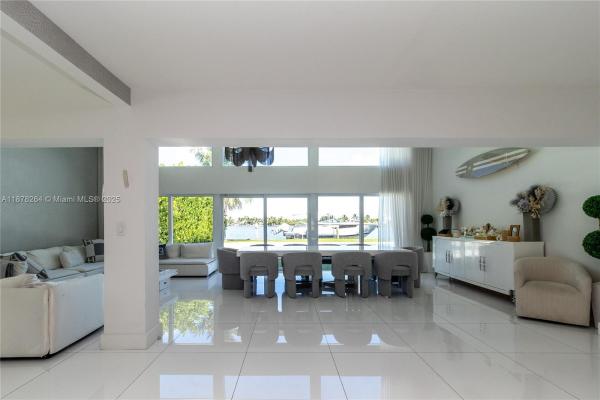 Biscayne Point, 1215 N Biscayne Point Rd, Miami Beach, Florida 33141, image 1