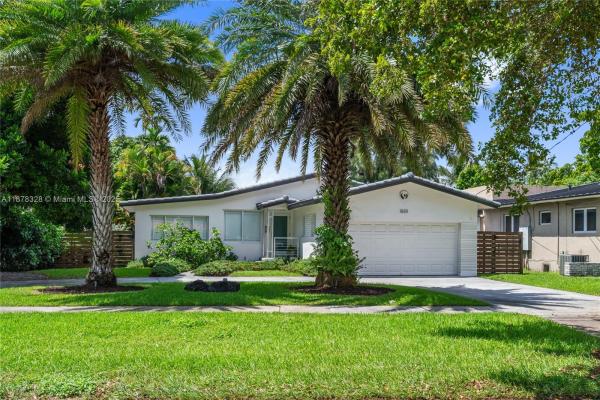 1620 Lenape Dr, Miami, Florida 33166, image 1