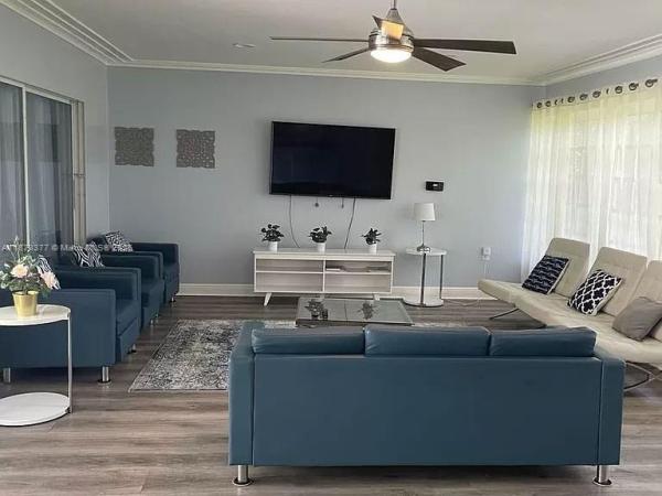 Hollywood Lakes, 1319 Fillmore St, Hollywood, Florida 33019, image 1