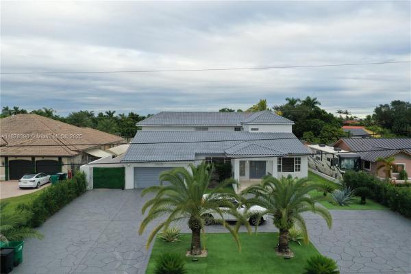 J G Heads Farms, 13815 SW 38th St, Tamiami, Florida 33175, image 1