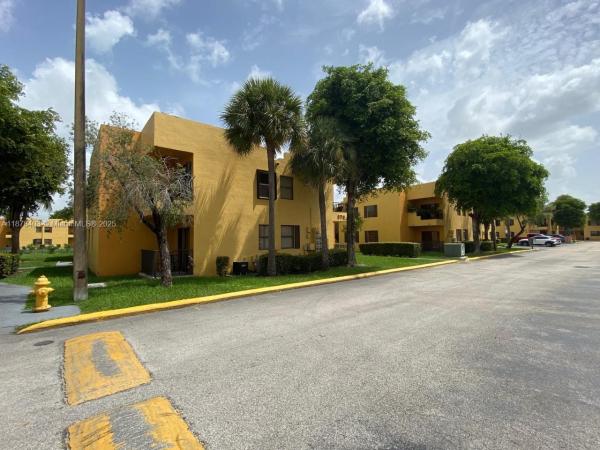 Soleil Lake, 566 NW 114th Ave #203, Sweetwater, Florida 33172, image 1