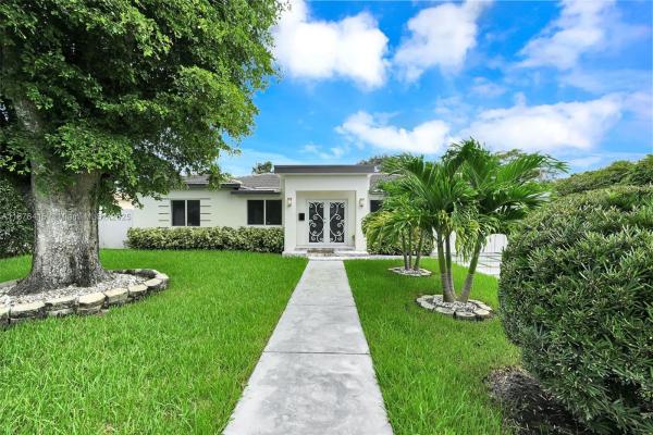 Richards Miami Shores, 11011 NE 9th Ct, Biscayne Park, Florida 33161, image 1