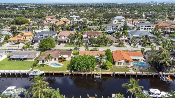 Coral Key Villas, 2530 NE 48th St, Lighthouse Point, Florida 33064, image 1