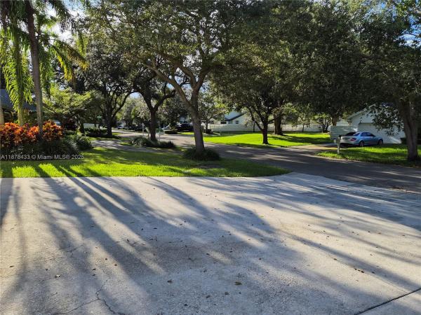 15246 SW 146th St, Unincorporated Dade County, Florida 33196, image 1