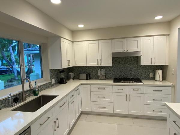 Hollywood Lakes, 1438 Harrison St, Hollywood, Florida 33020, image 3