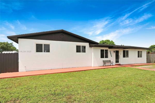 Palmland Homes South, 29820 SW 147th Ct, Leisure City, Florida 33033, image 2