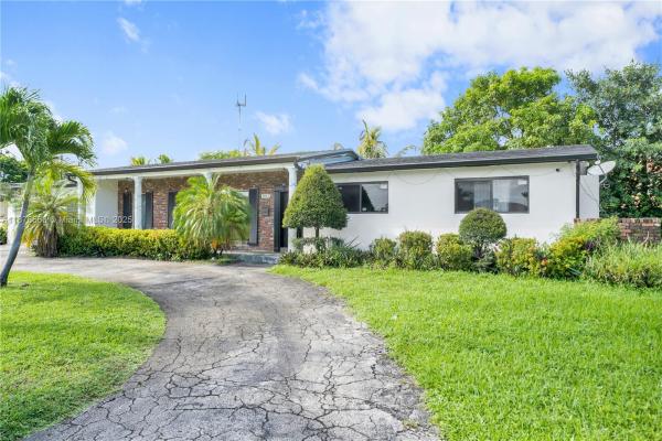 801 NW 203rd St, Miami Gardens, Florida 33169, image 1